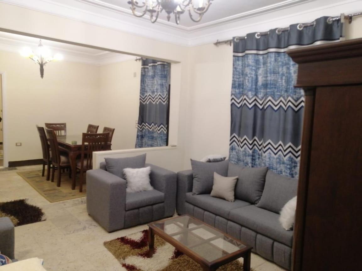 مفروشة وغير مفروشة